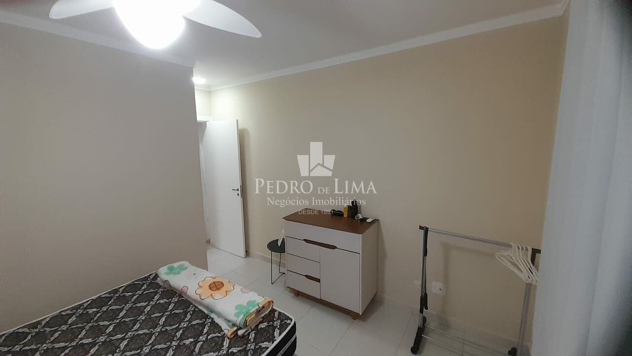 Apartamento Garden no Guarujá Praia da Tortuga, pé na areia
