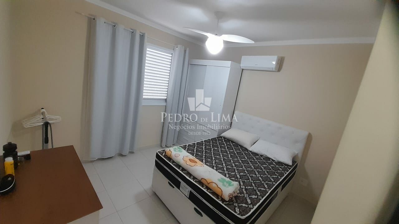 Apartamento Garden no Guarujá Praia da Tortuga, pé na areia