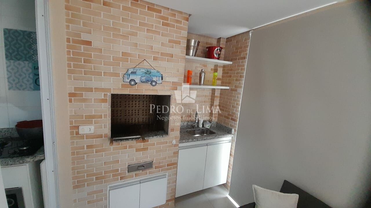 Apartamento Garden no Guarujá Praia da Tortuga, pé na areia