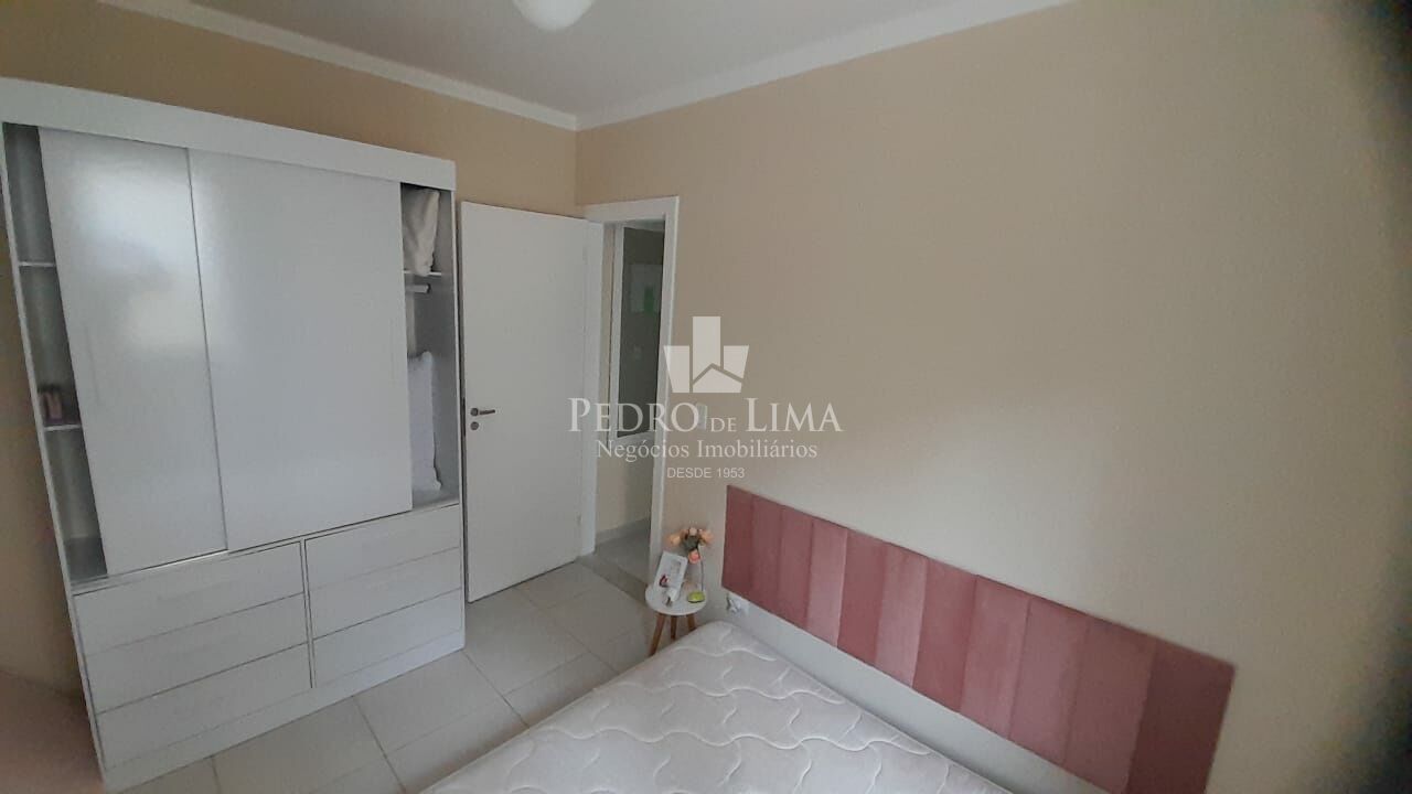 Apartamento Garden no Guarujá Praia da Tortuga, pé na areia