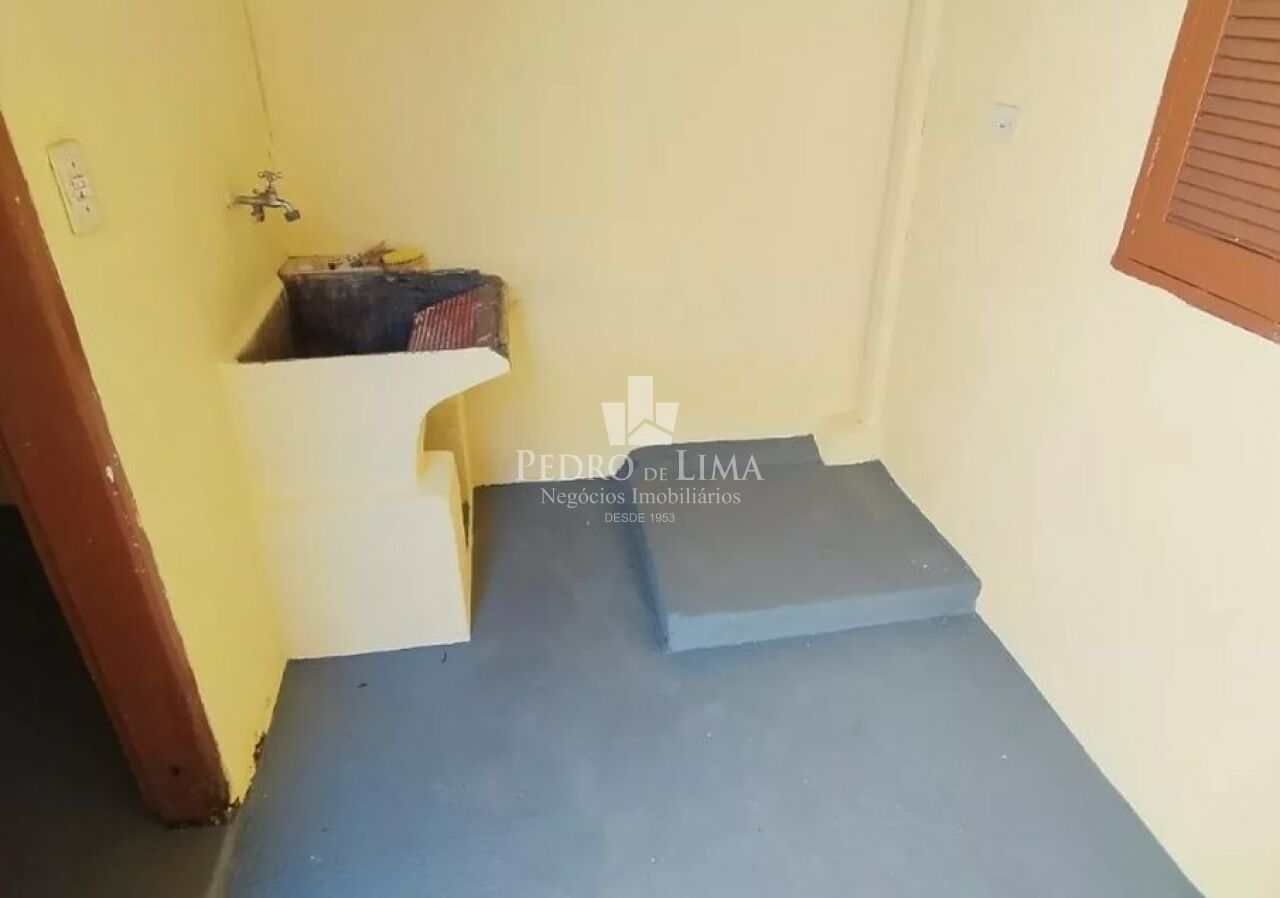 Casa Térrea 2 dormitórios, 1 vaga de garagem e 600 metros do metrô na Penha