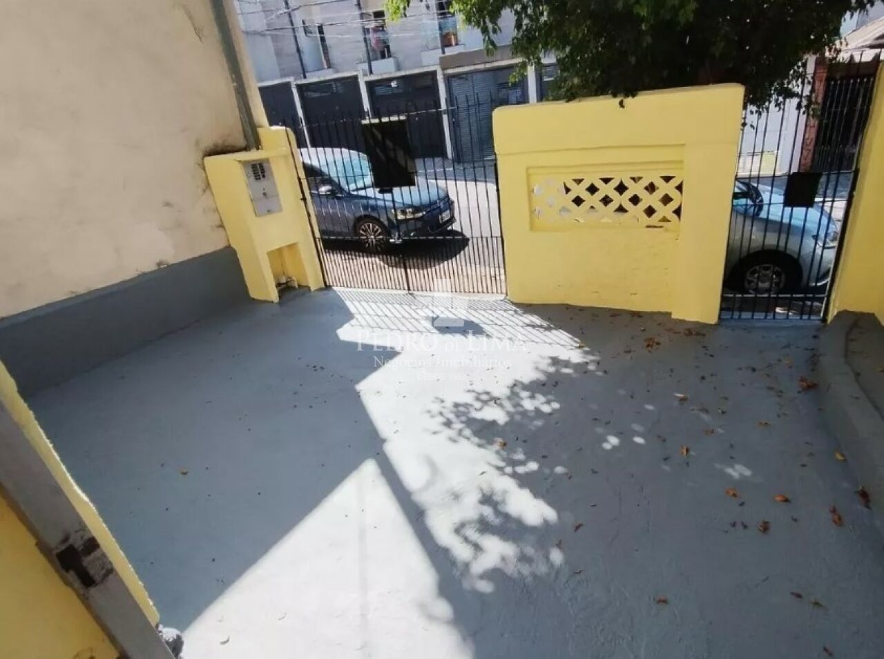 Casa Térrea 2 dormitórios, 1 vaga de garagem e 600 metros do metrô na Penha