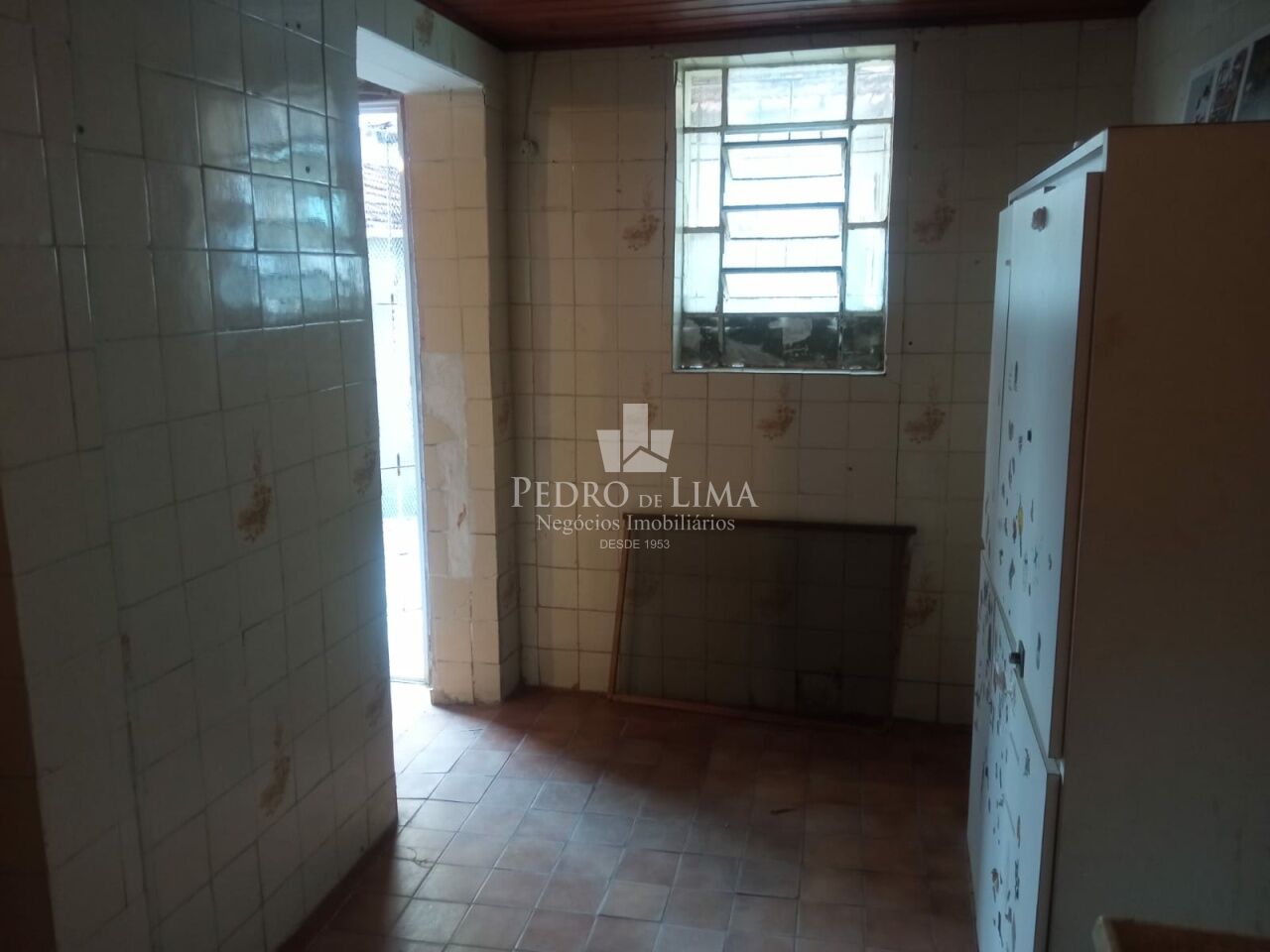Sobrado de 1 dormitório, sem vaga, 40 m² em travessa na Penha.