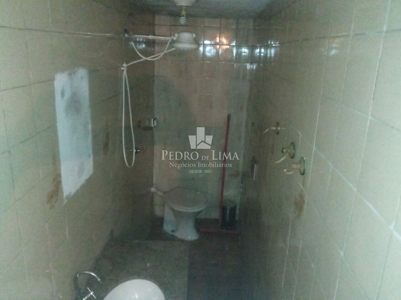 Sobrado de 1 dormitório, sem vaga, 40 m² em travessa na Penha.