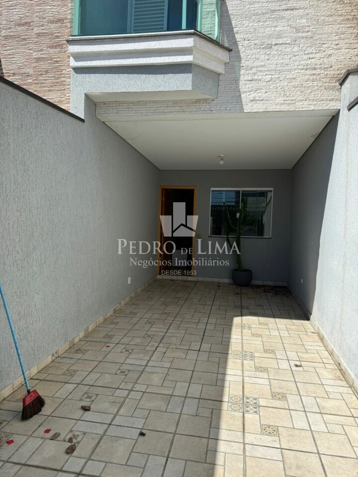 Sobrado frontal mobiliado com 3 suítes, 130 m², em ótima localização da Vila Granada. - Penha