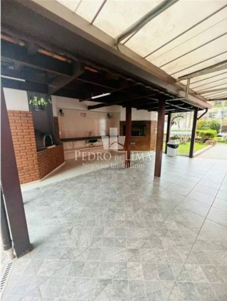 Apartamento no Condomínio Algarve com 2 suítes e duas vagas de garagem na Penha