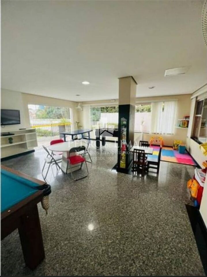Apartamento no Condomínio Algarve com 2 suítes e duas vagas de garagem na Penha