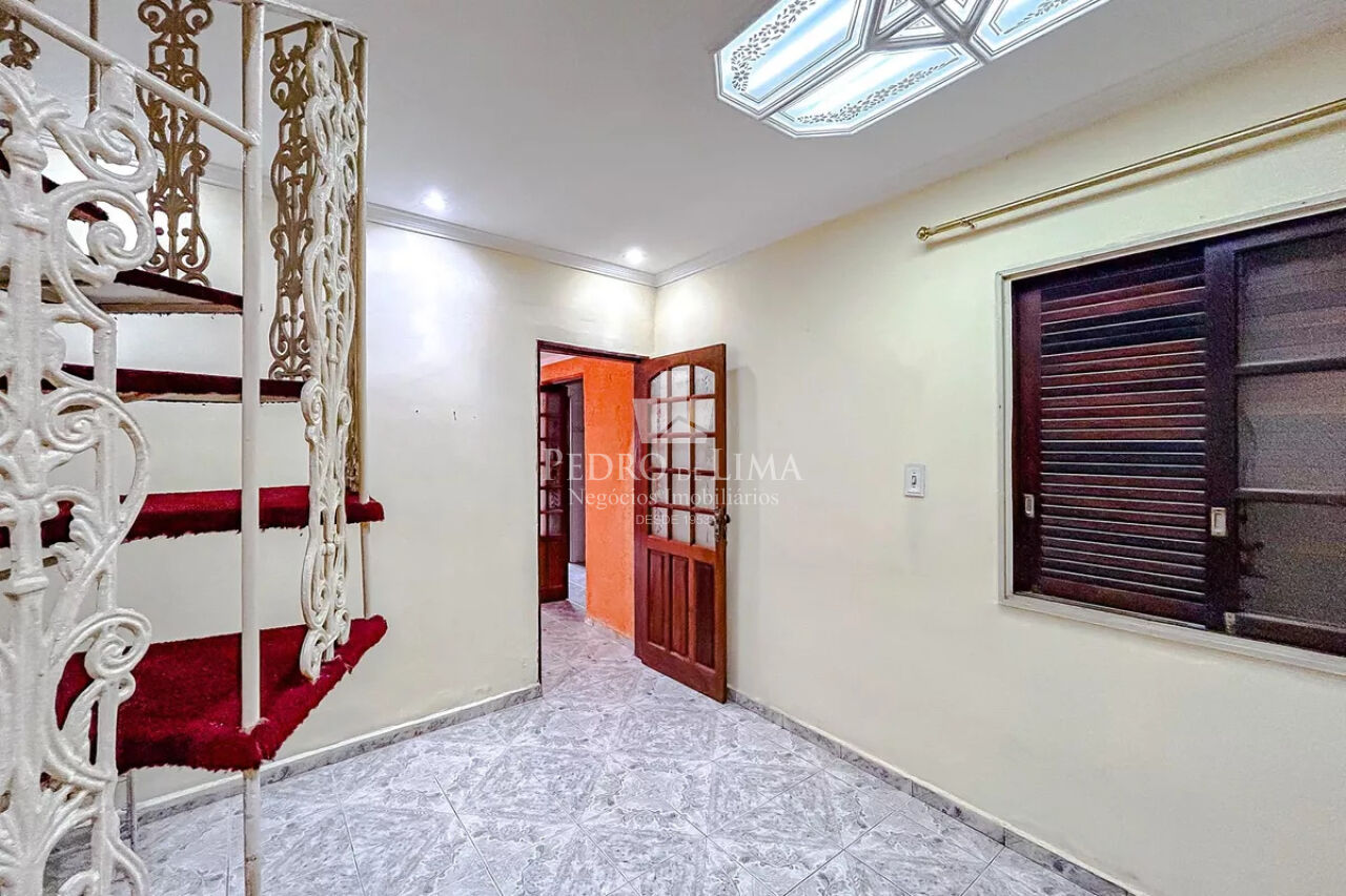 Sobrado no  Penha com 2 dormitórios sendo 1 suíte, 115 m², em ótima localização 
