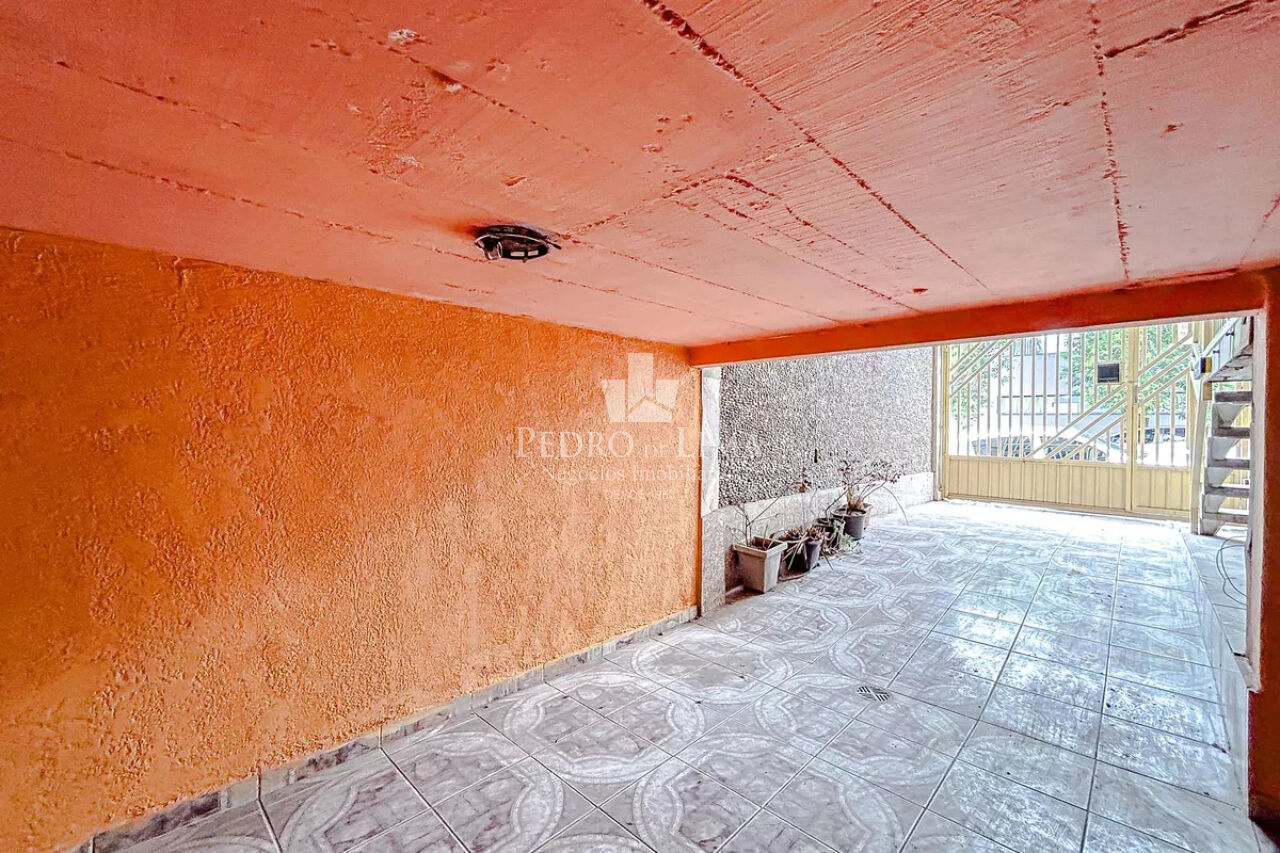 Sobrado no  Penha com 2 dormitórios sendo 1 suíte, 115 m², em ótima localização 