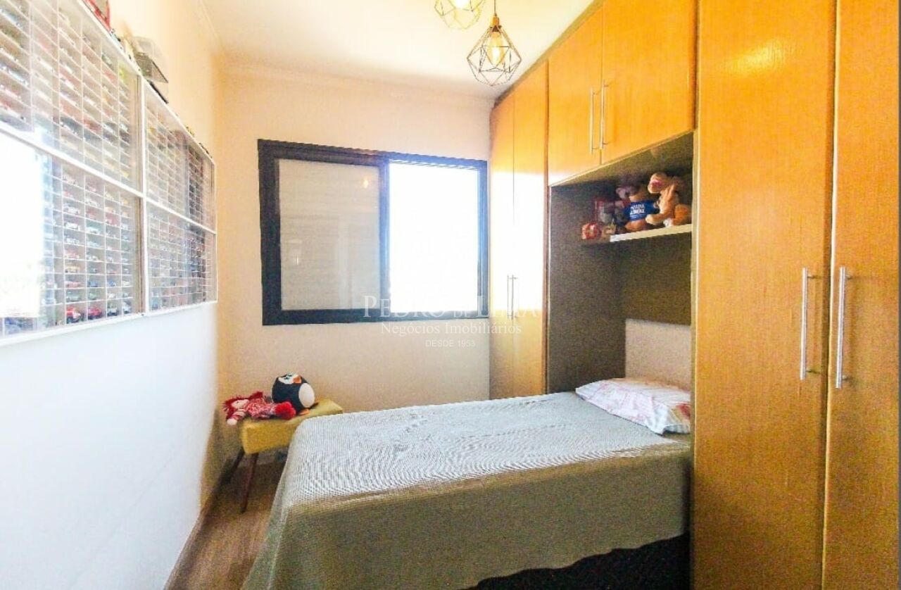 Apartamento com 3 dormitórios, 64 m² e 1 vaga, em Itaquera.