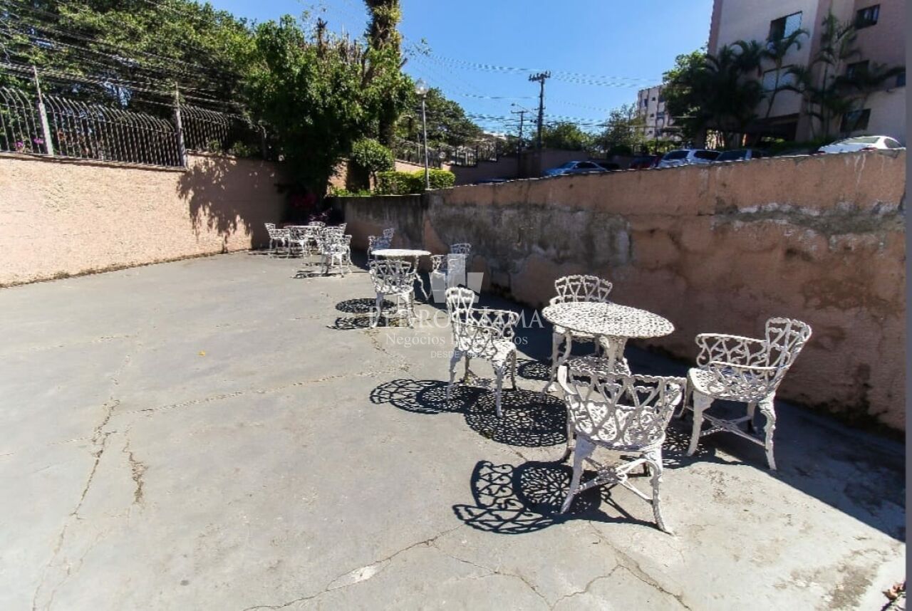 Apartamento com 3 dormitórios, 64 m² e 1 vaga, em Itaquera.