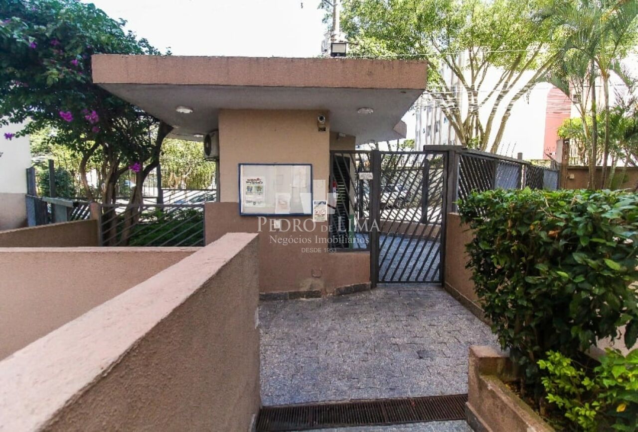 Apartamento com 3 dormitórios, 64 m² e 1 vaga, em Itaquera.