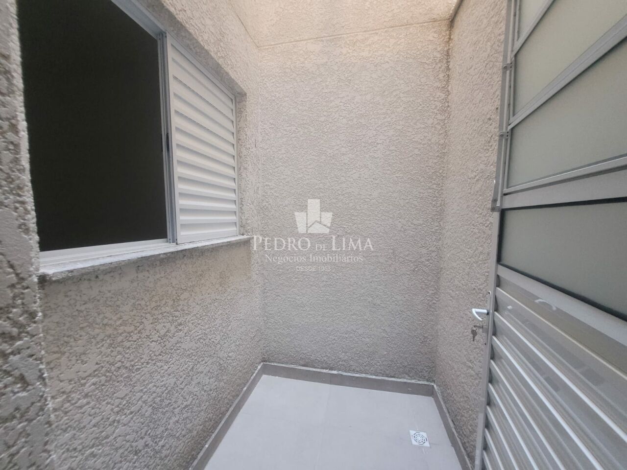 Studio com 2 dormitorios e vaga na Vila Esperança - Penha
