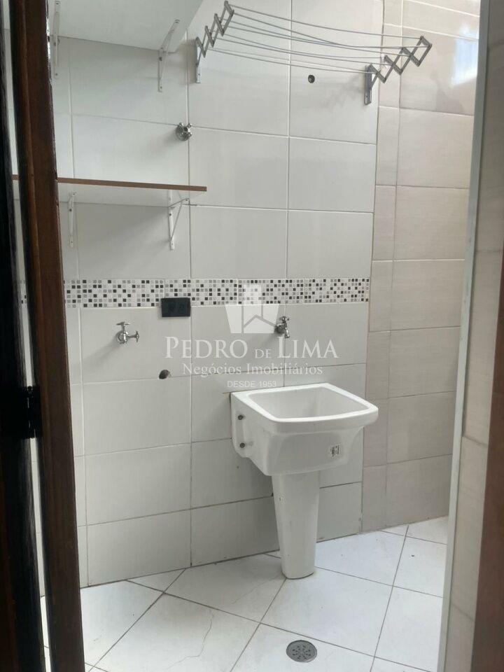 Sobrado frontal na Penha