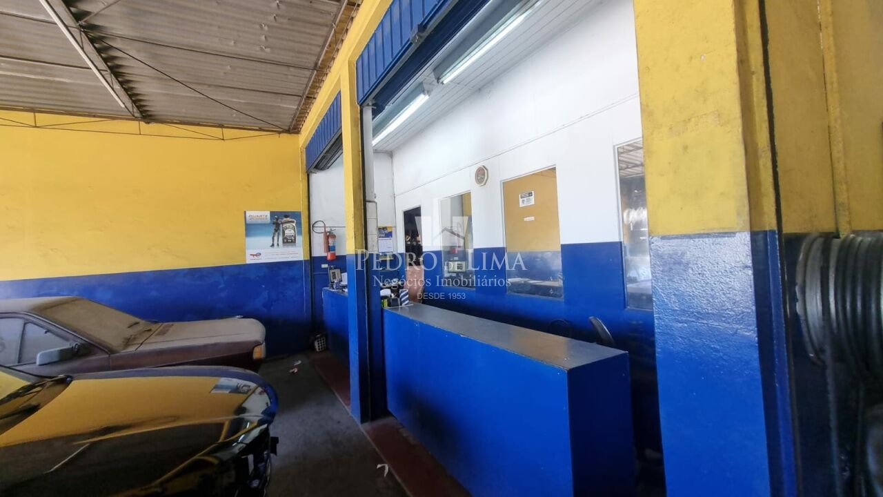 Prédio Comercial na Av Amador Bueno da Veiga - Penha