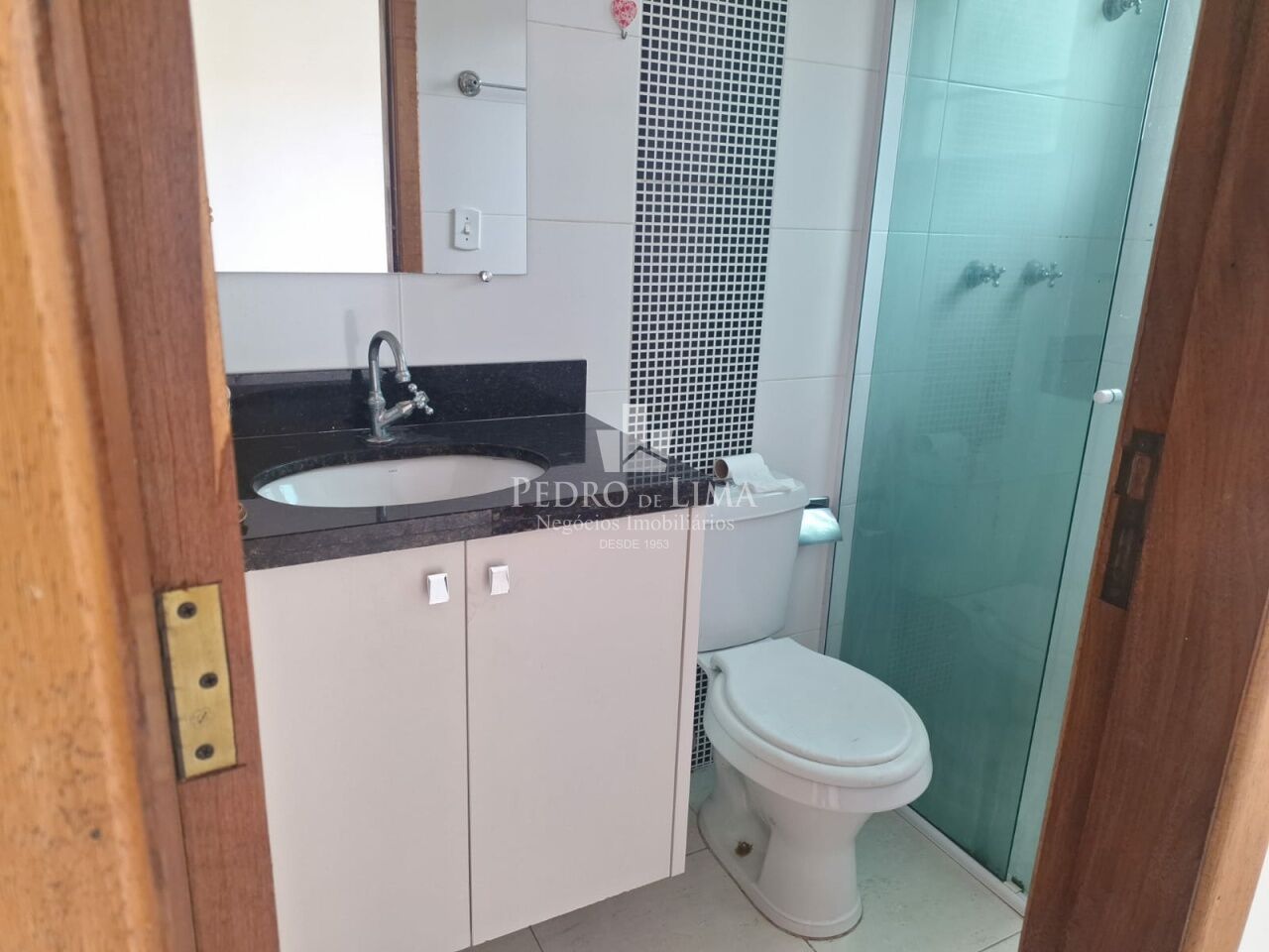 Sobrado de Condomínio em porcelanato com 2 suítes e 1 vaga na Vila Matilde