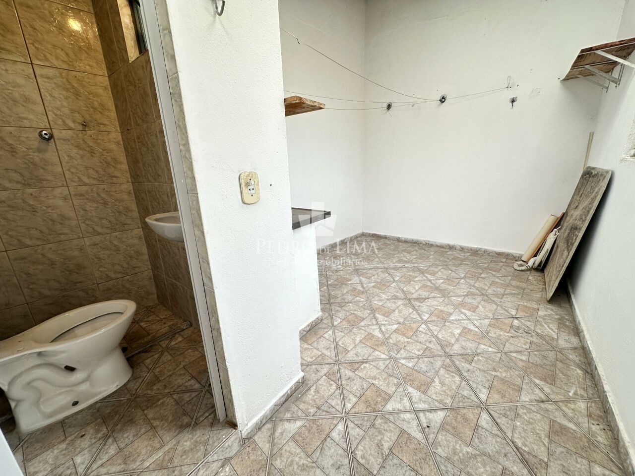 Casa Térrea 3 dormitórios, 2 vagas cobertas e 80 m² no Cangaíba