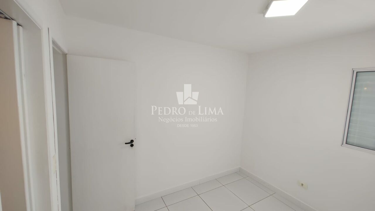 Sobrado na Penha de França, com 3 suítes, 4 vagas e churrasqueira. 