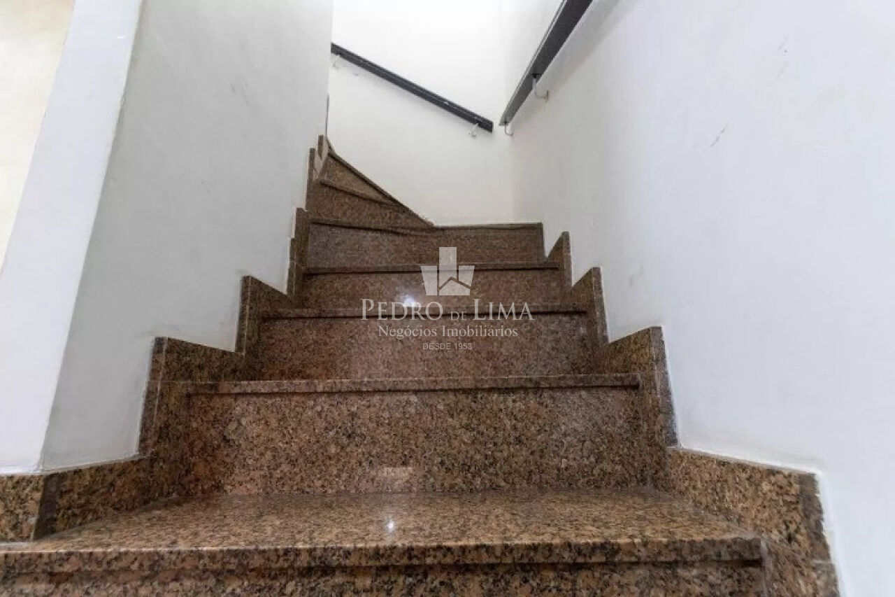Sobrado frontal de excelente acabamento 2 dormitórios e 1 vaga na Ponte Rasa