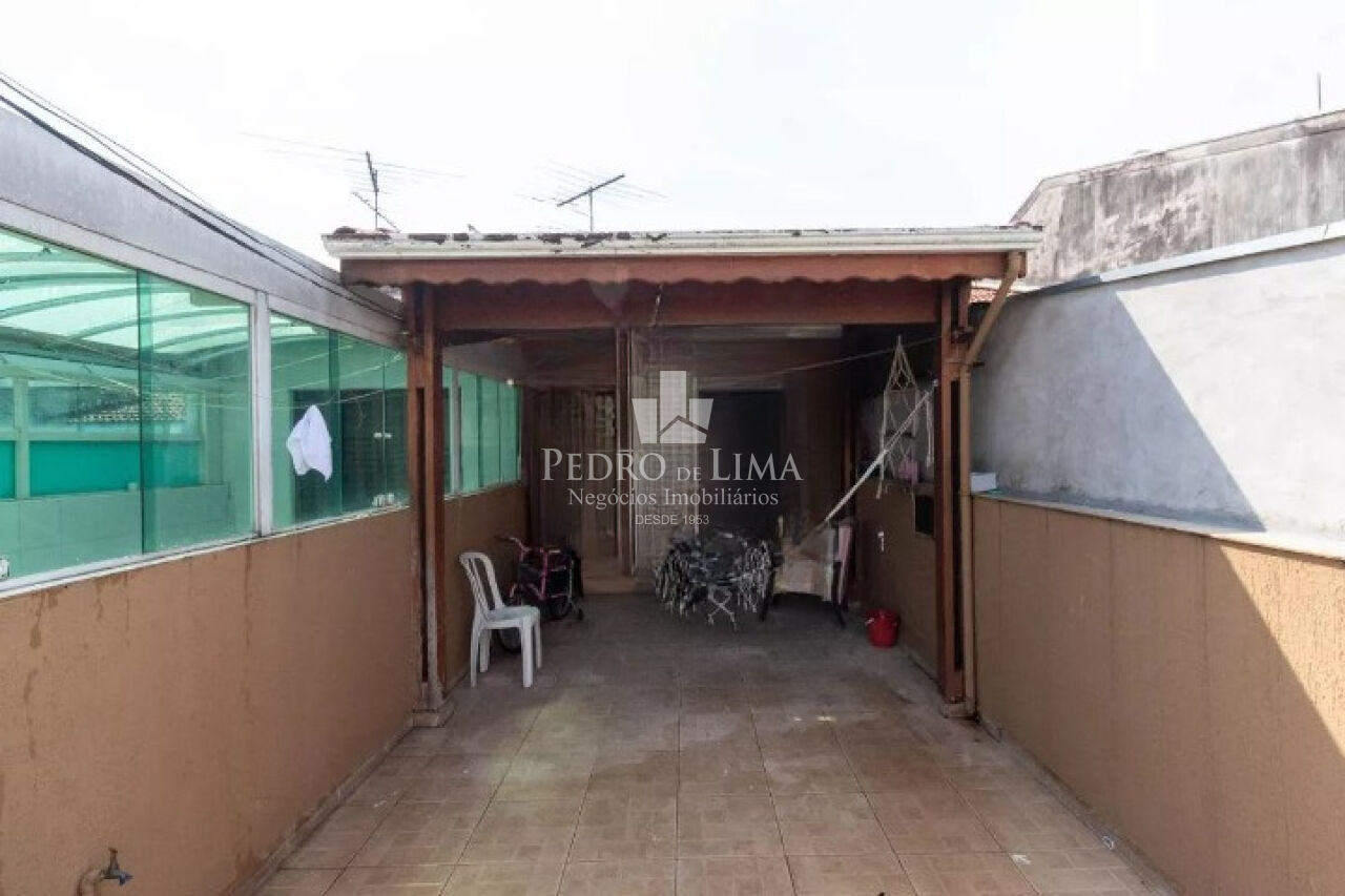 Sobrado frontal de excelente acabamento 2 dormitórios e 1 vaga na Ponte Rasa