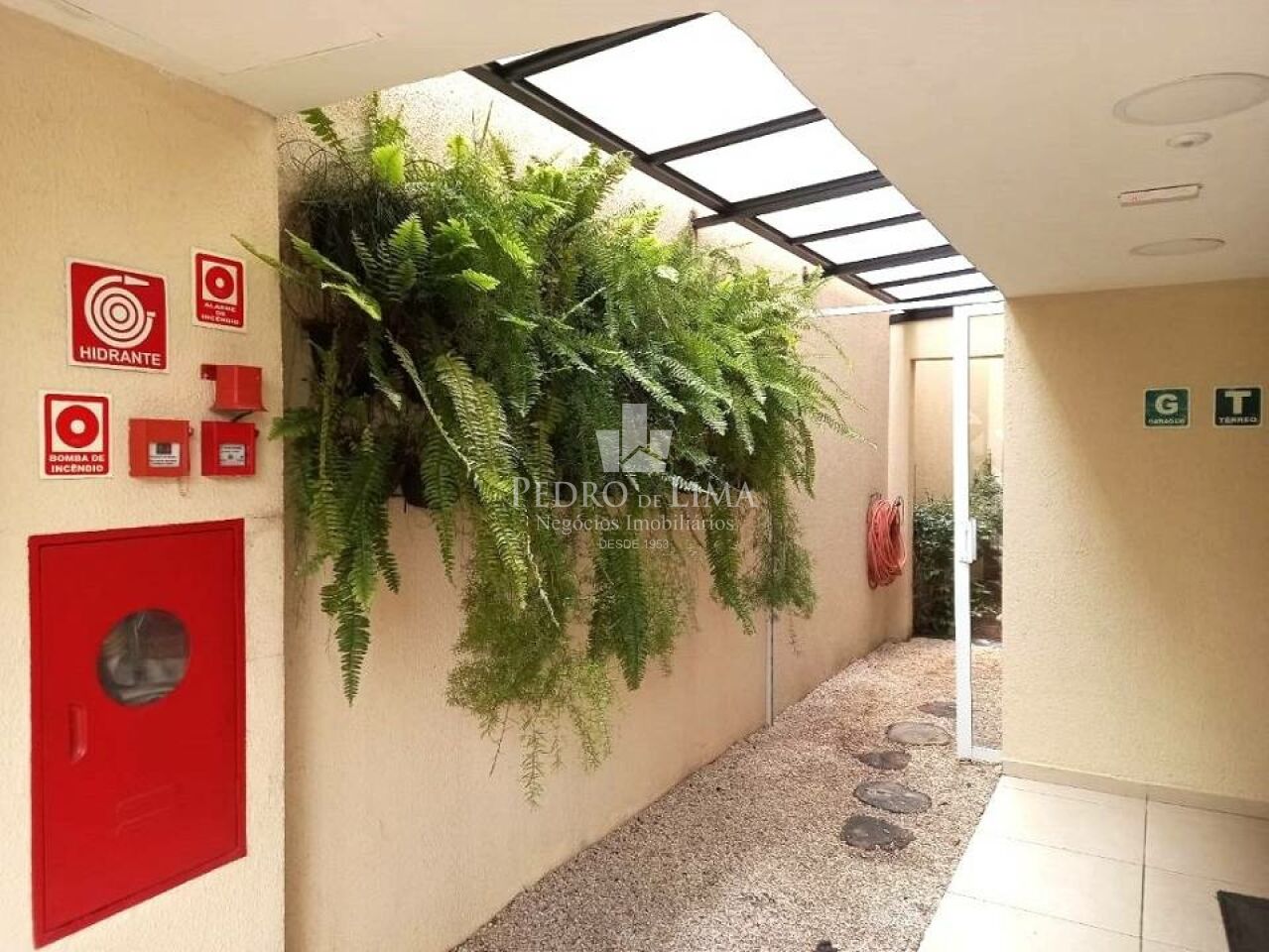 Apartamento de 57 metros na Penha de França, com dois quartos.