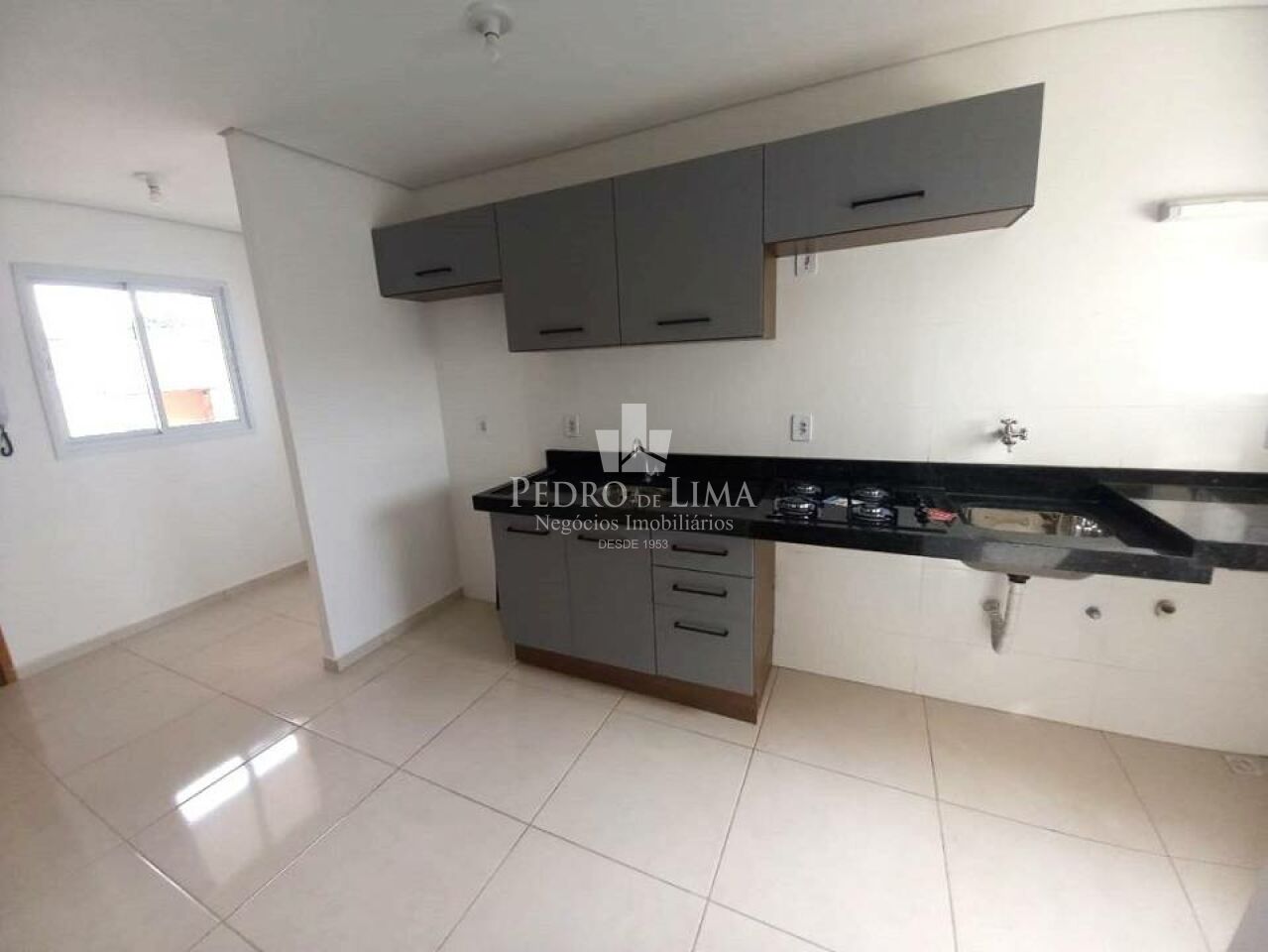 Apartamento de 57 metros na Penha de França, com dois quartos.