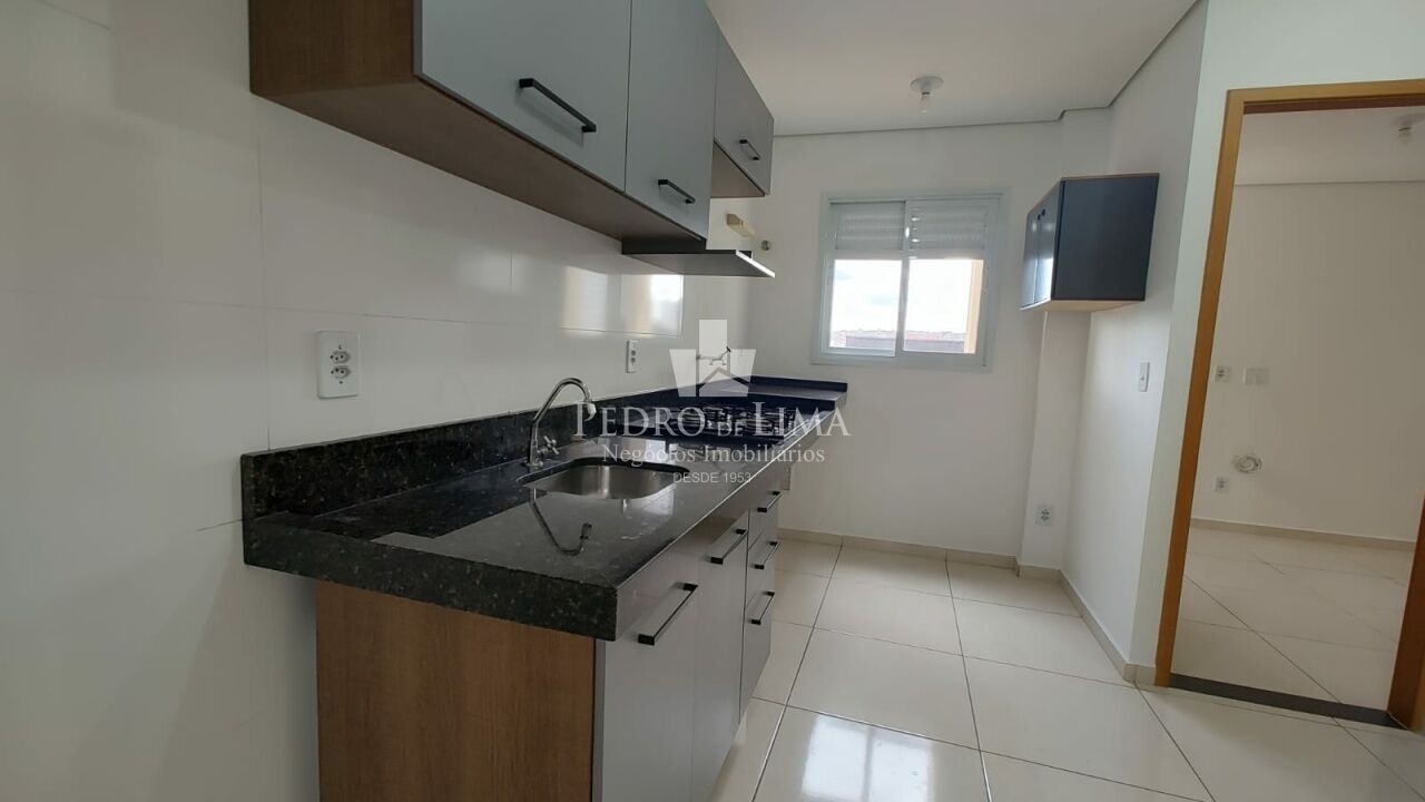 Apartamento de 57 metros na Penha de França, com dois quartos.