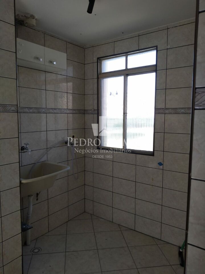 Apartamento dois dormitórios e uma vaga em Itaquera