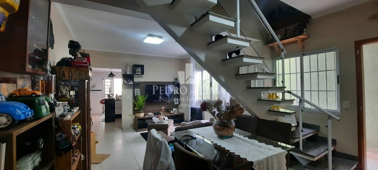 imagem do imovel Sobrado frontal  4 Quartos,1 Suíte e 2 Vagas na Vila Ré ref: PE45050