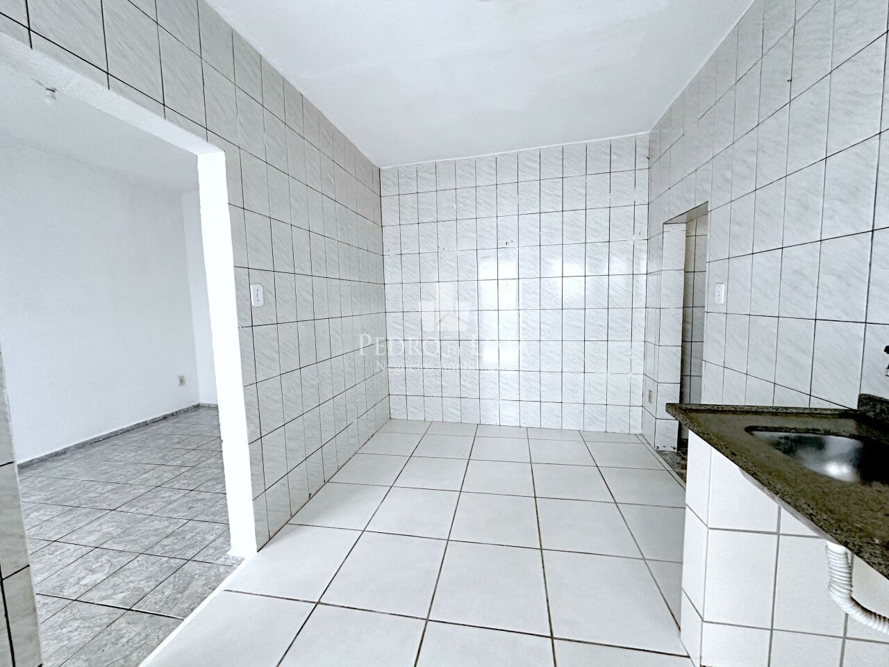 imagem do imovel Casa Térrea, terreno 6,20x20 com 1 quarto, 1 vaga e quintal frontal amplo na Penha ref: PE45052
