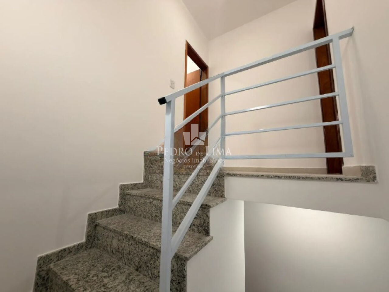 Sobrado frontal  pronto  para  morar na Vila Matilde