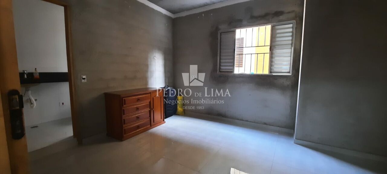 Terreno com 4 casas no Ermelino Matarazzo