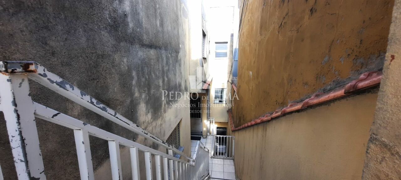 Terreno com 4 casas no Ermelino Matarazzo