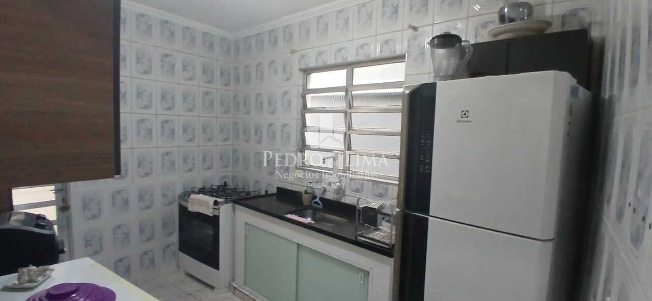 Terreno com 4 casas no Ermelino Matarazzo