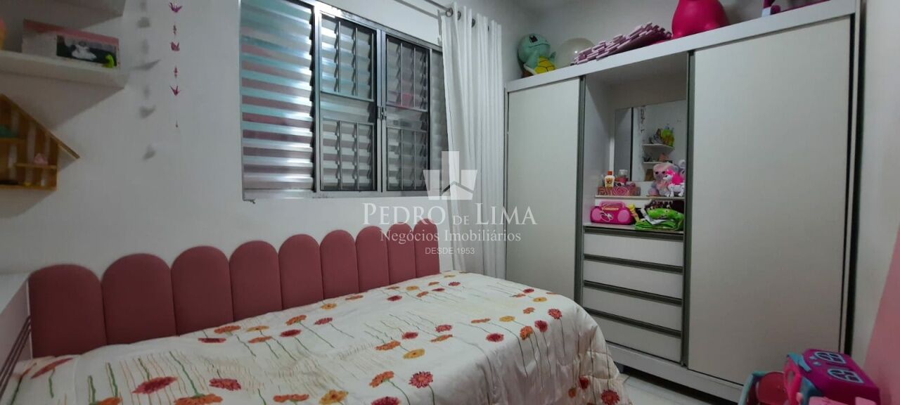 Terreno com 4 casas no Ermelino Matarazzo