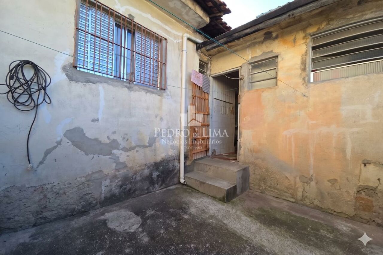 Casa térrea com 2 dormitórios, 1 vaga e 70 m², no Cangaíba