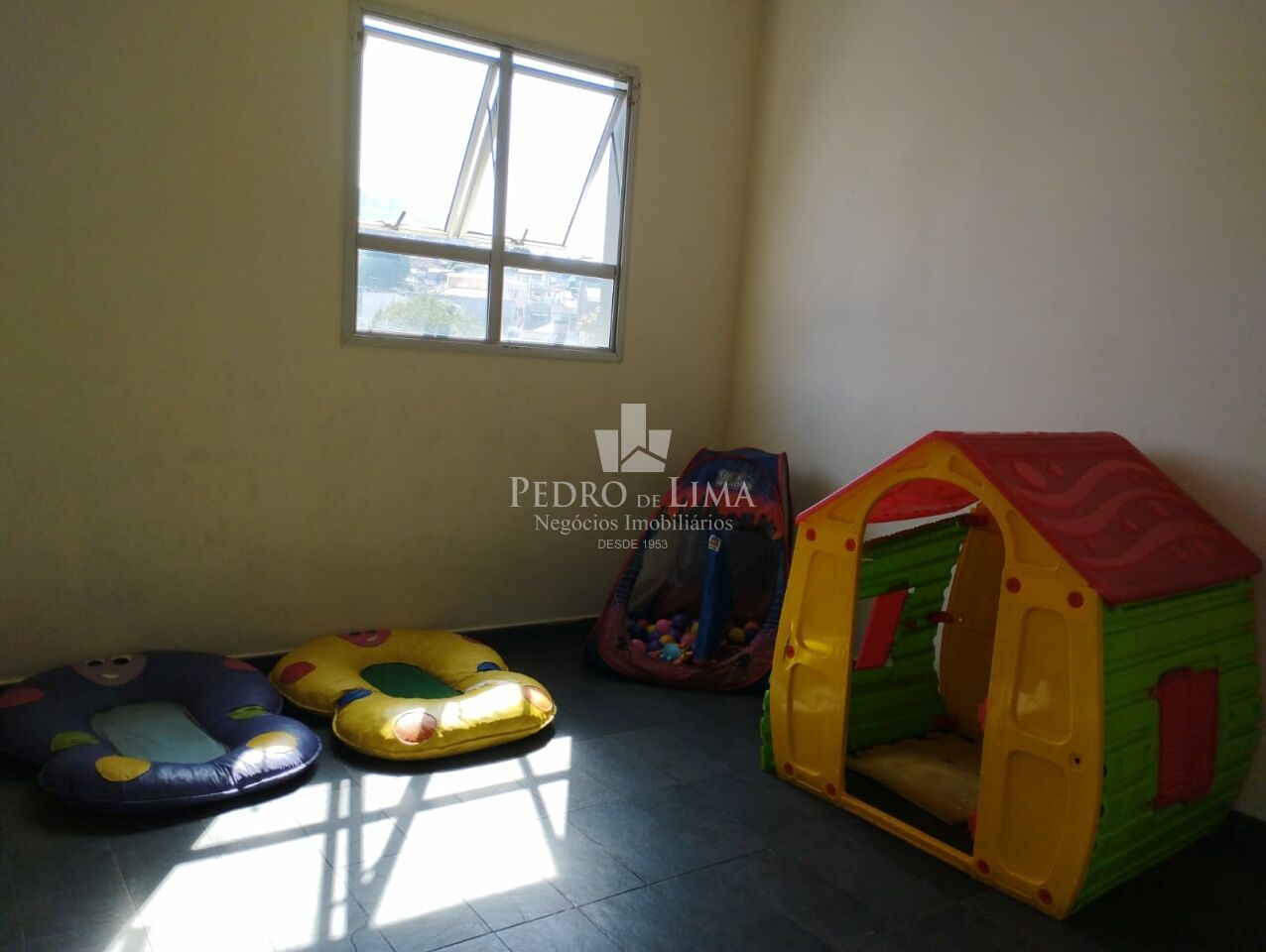 Apartamento com 2 quartos na Penha