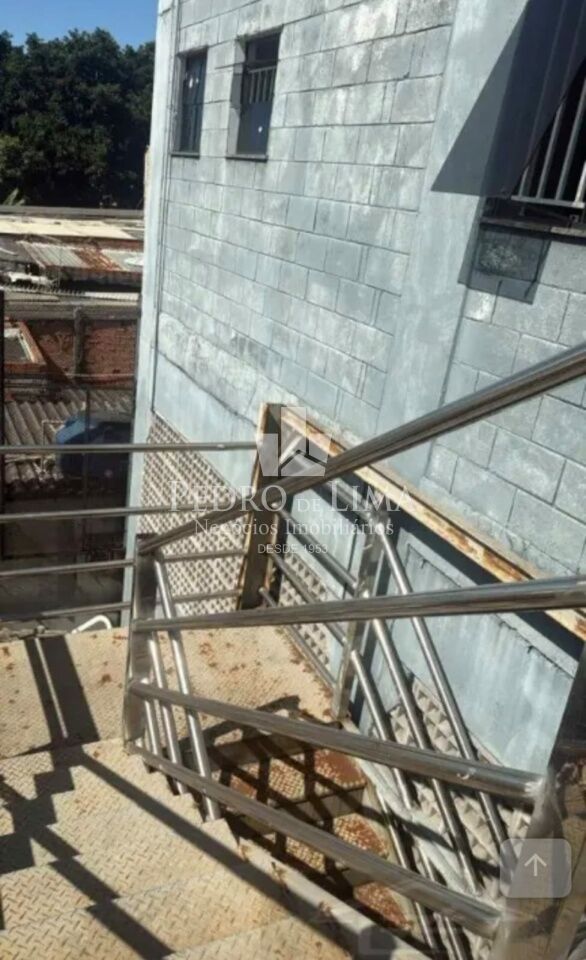 Galpão Comercial de 1000 metros na Av Dr Assis Ribeiro