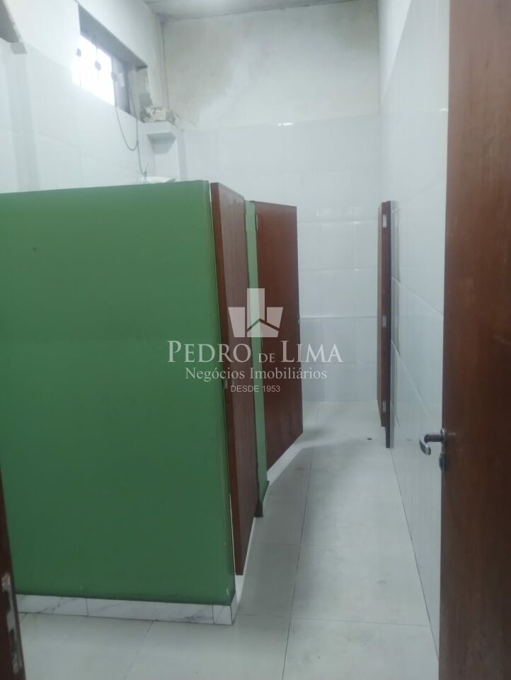 Galpão Comercial de 1000 metros na Av Dr Assis Ribeiro