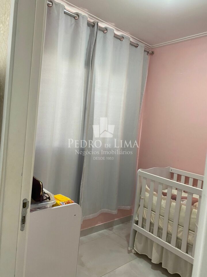 Apartamento de 40m² andar alto todo reformado no Cangaíba