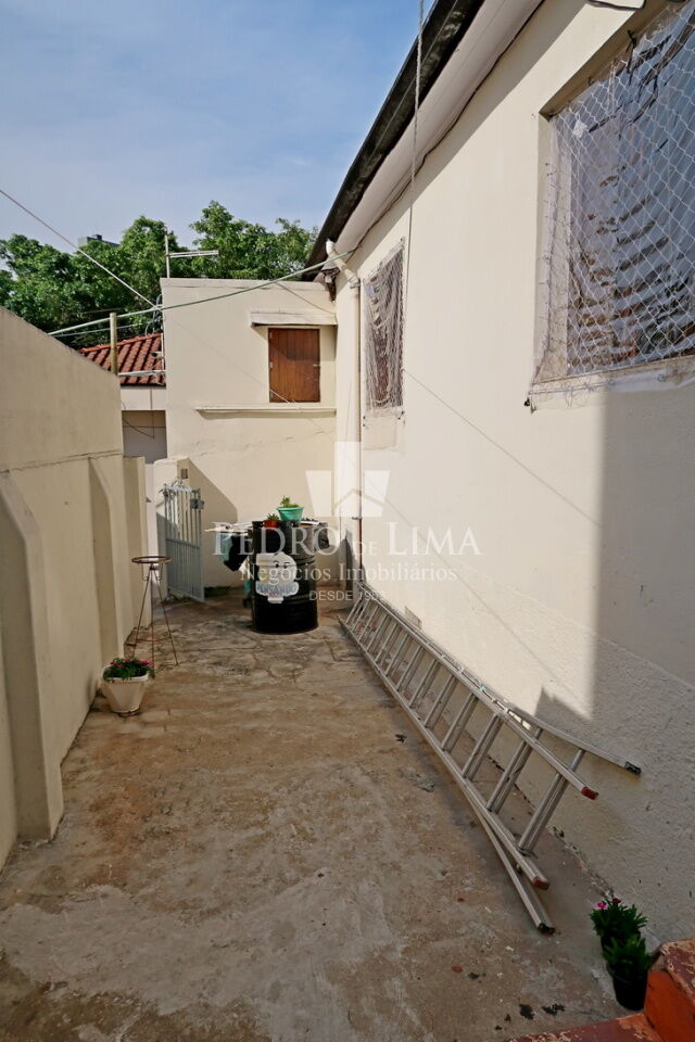 Prédio comercial na Vila Matilde
