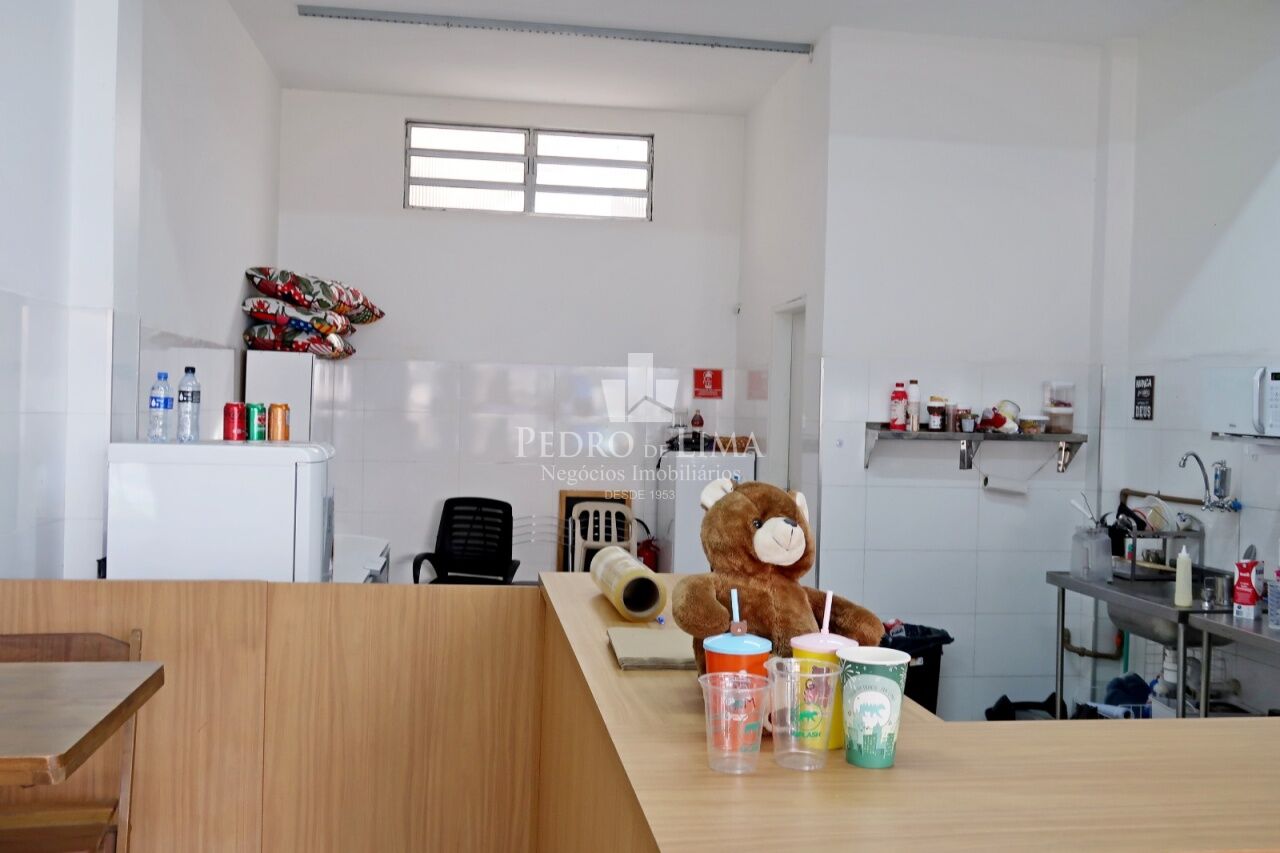 Prédio comercial na Vila Matilde