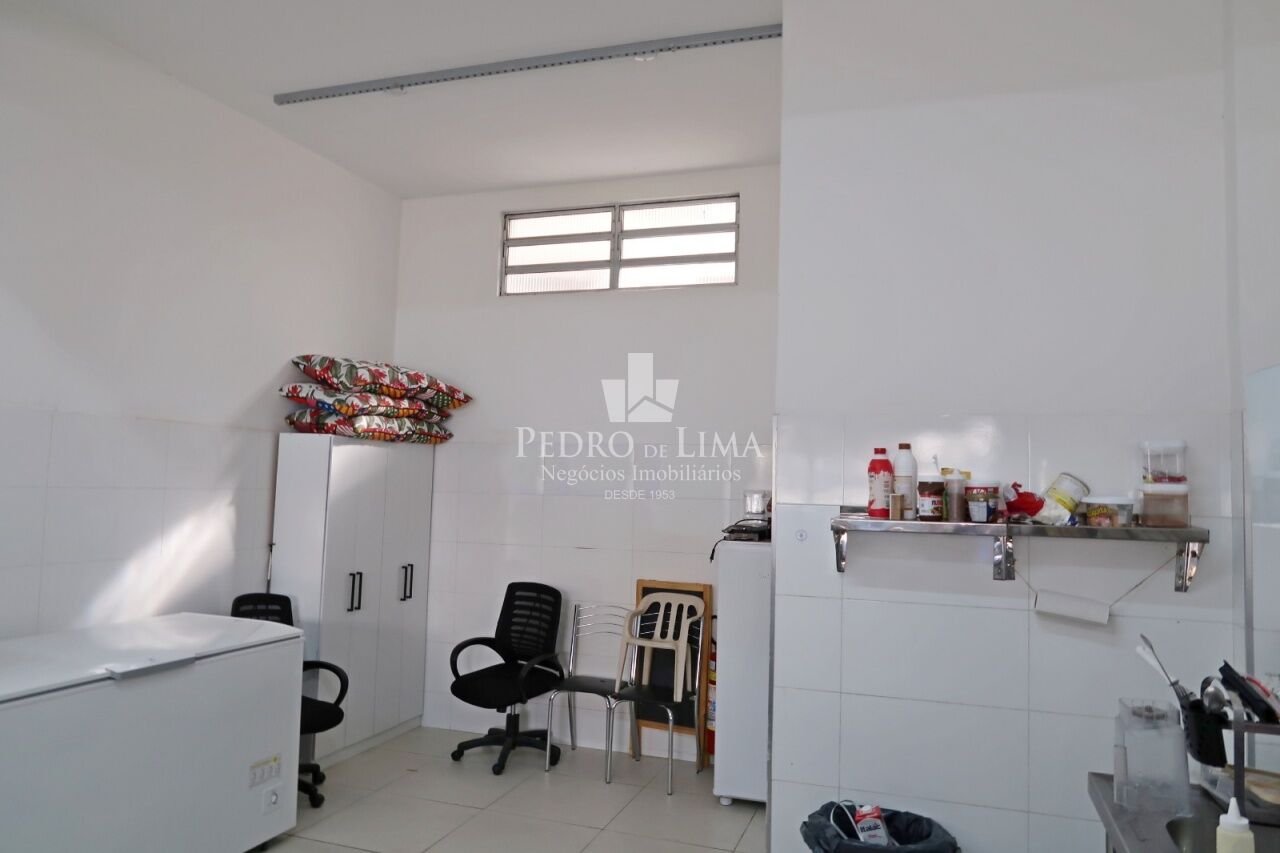 Prédio comercial na Vila Matilde