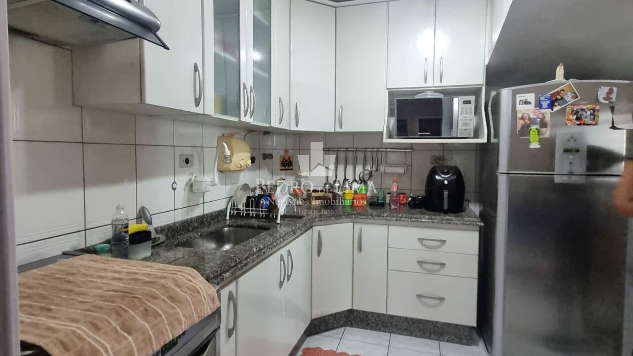 Sobrado de 3 Dormitórios sendo uma Súite e 2 Vagas na Penha