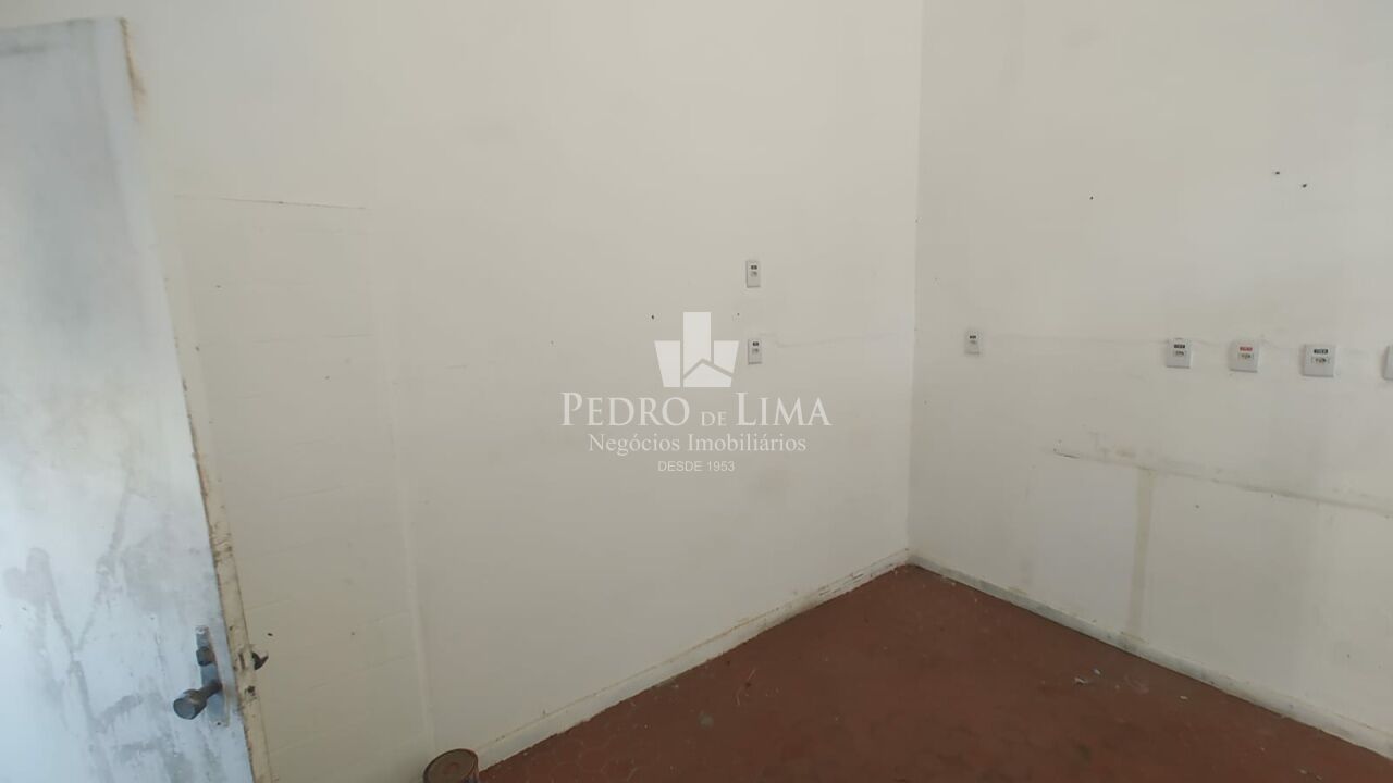 Salão de 21 m², com banheiro, em Arthur Alvim