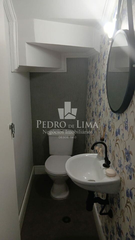 Sobrado em Condomínio com 2 suites na Penha