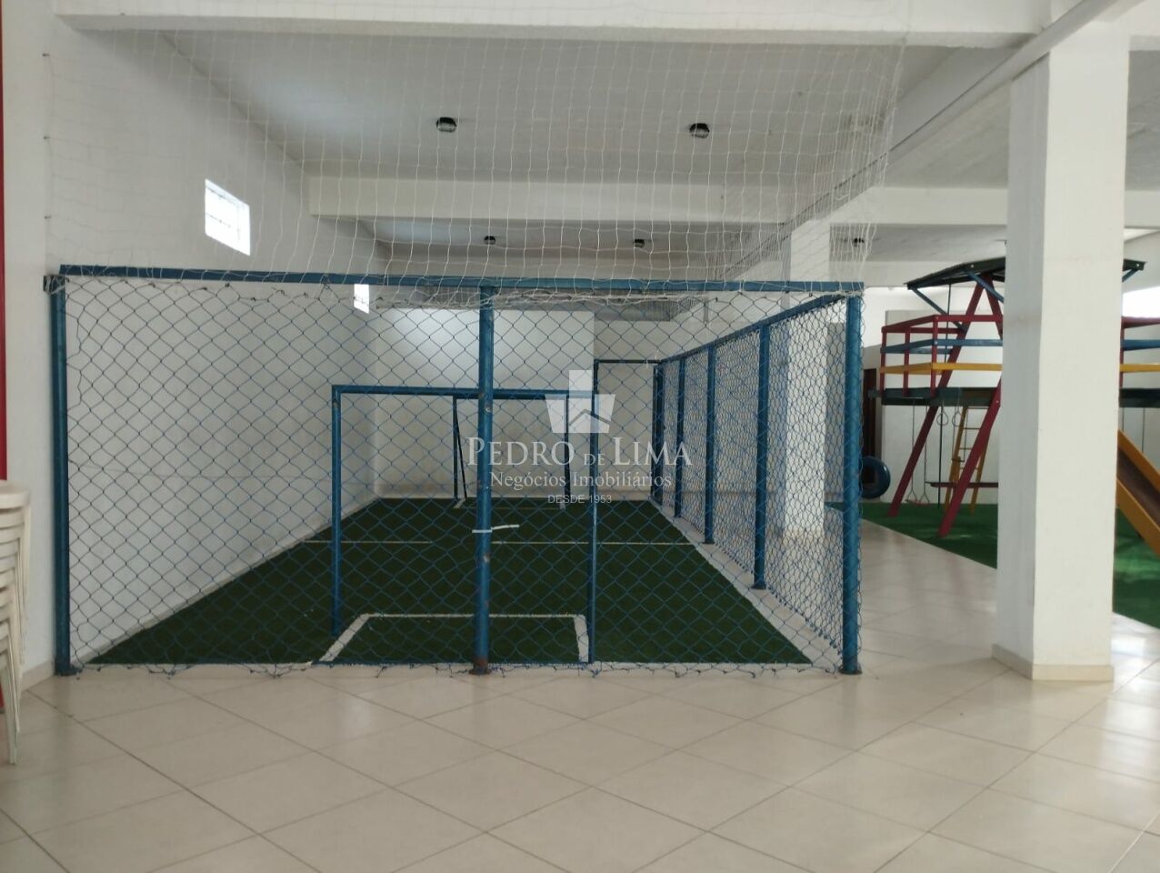 Sobrado em condominio com 3 dormitórios e 2 vagas na Penha