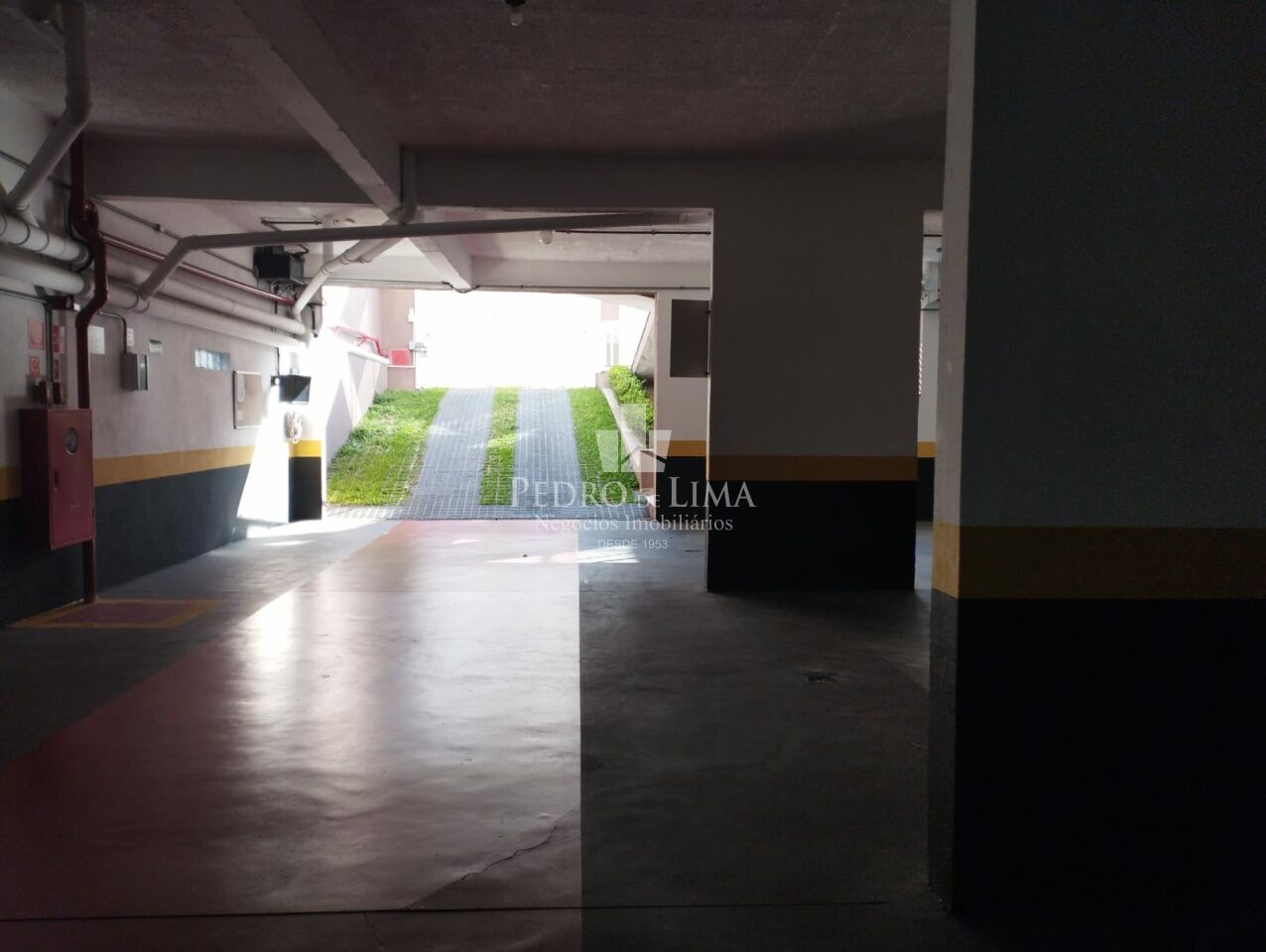 Sobrado em condominio com 3 dormitórios e 2 vagas na Penha