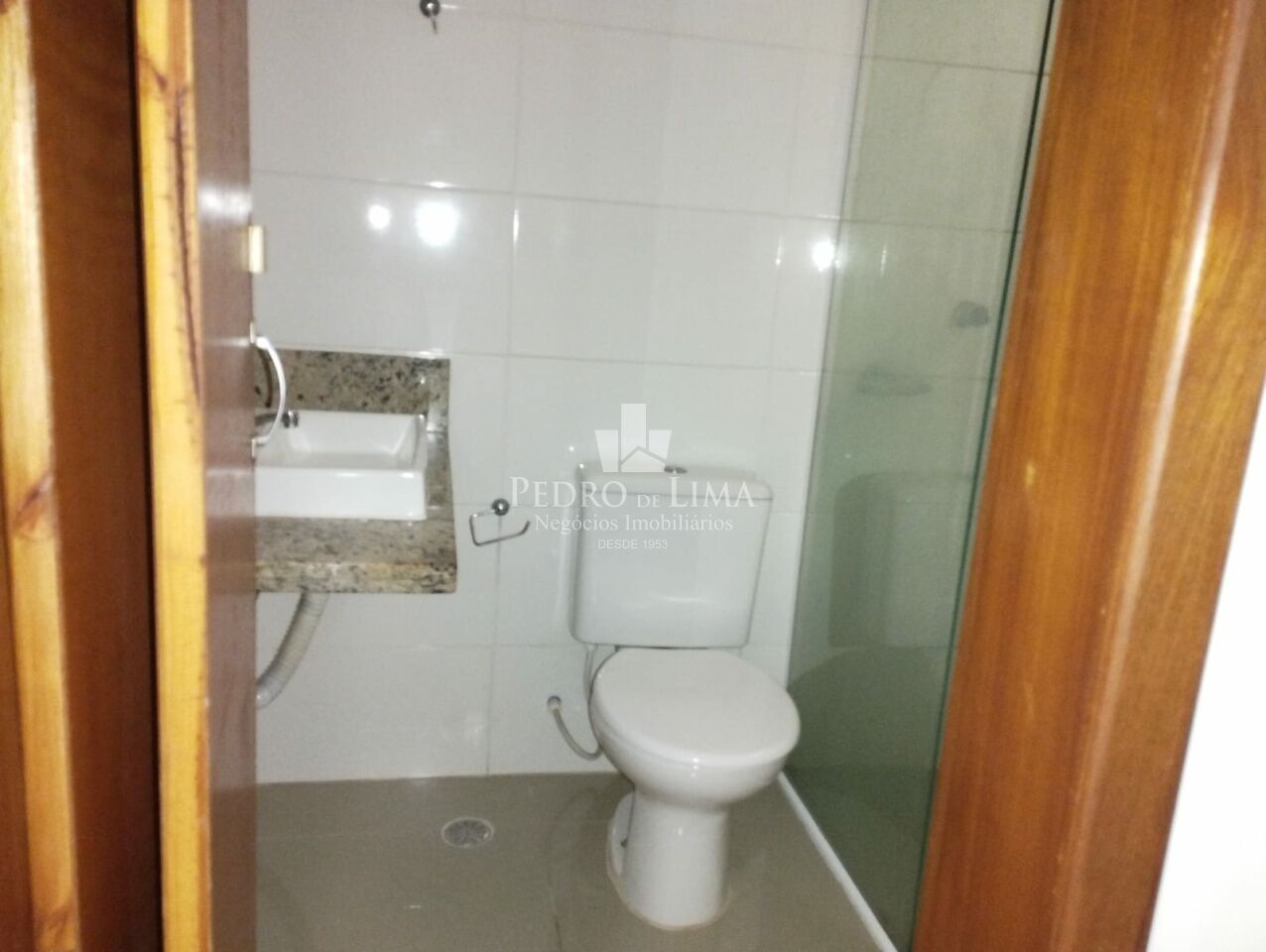 Sobrado em condominio com 3 dormitórios e 2 vagas na Penha