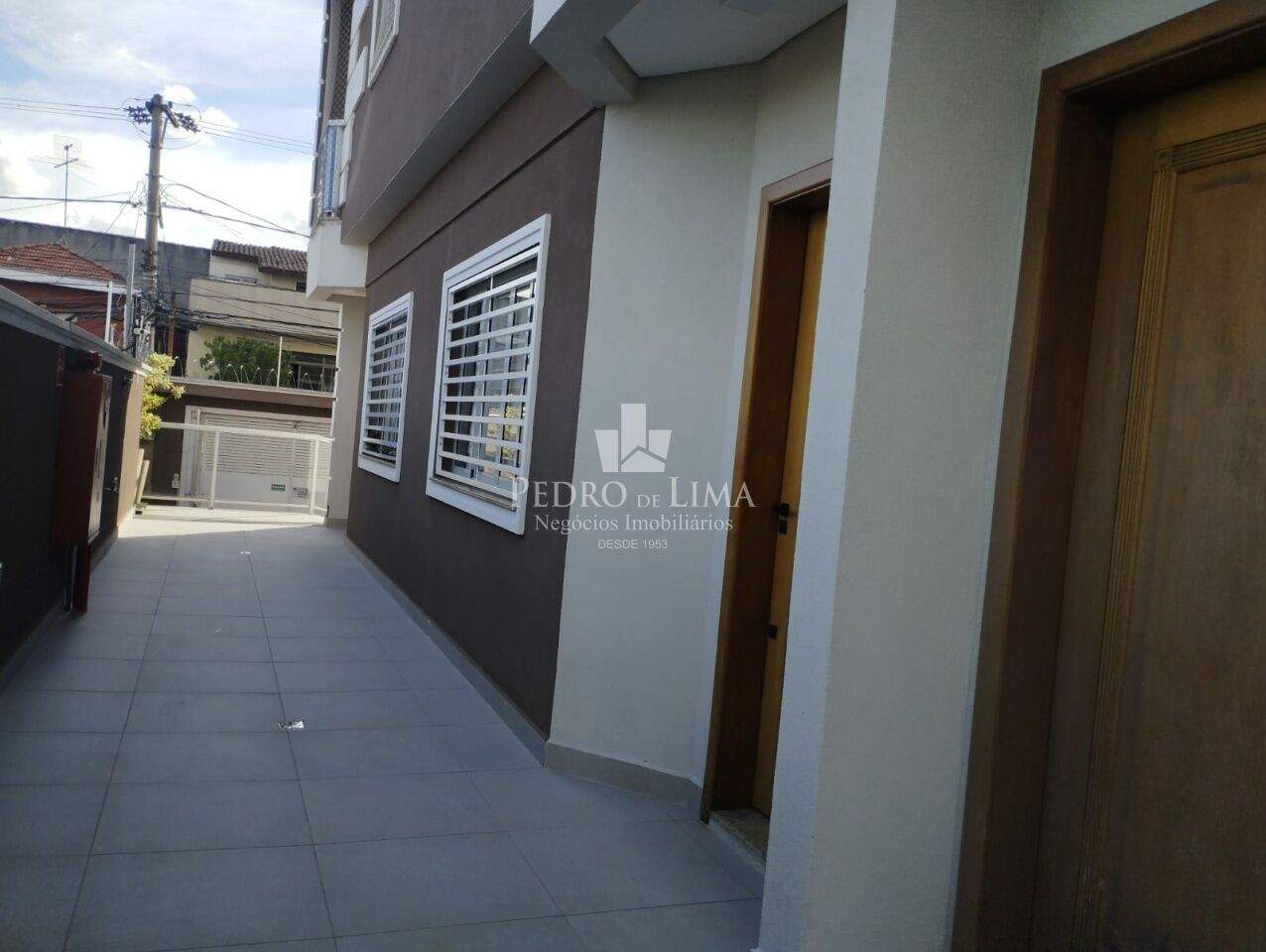 Sobrado em condominio com 3 dormitórios e 2 vagas na Penha